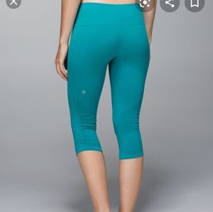 Lululemon The Flow Crop II Leggings